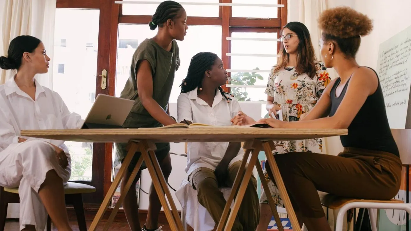 women-at-the-meeting