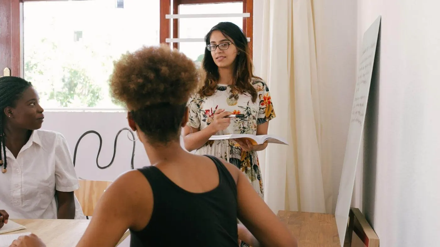 woman-discussing-in-front-of-other-women